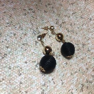 ⬇️ Black Twine Wrapped Earrings